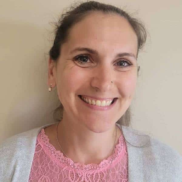 Jennifer – Junior Accountant Jennifer - Junior Accountant